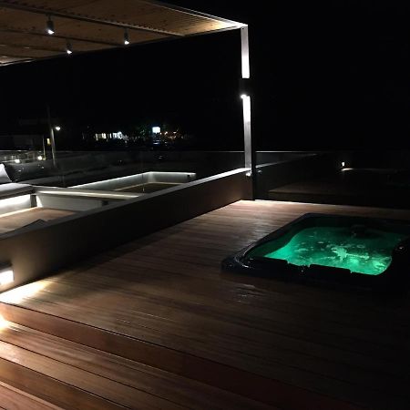 Windsurfing Seaside Apartment Artemida Exterior foto