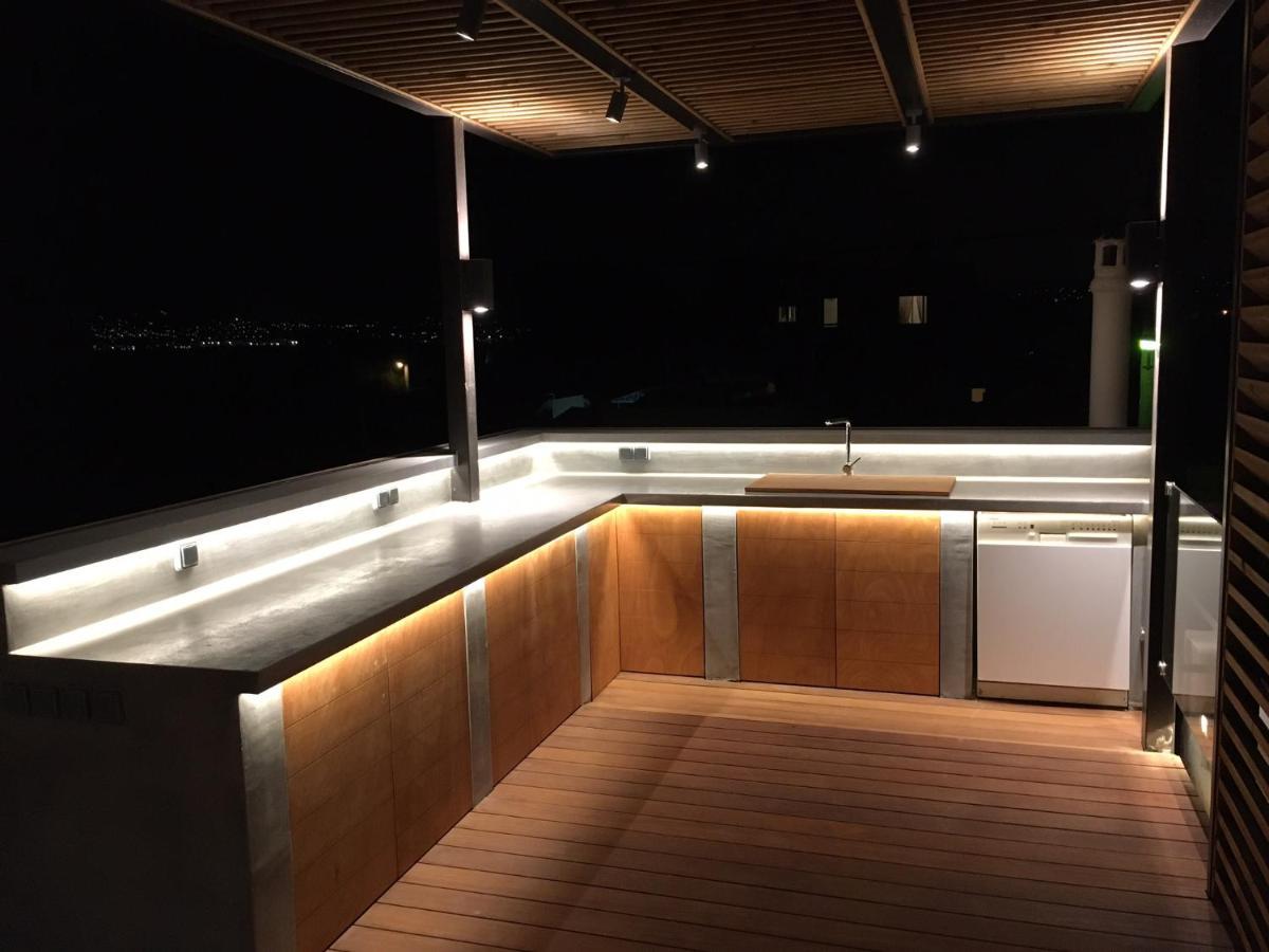 Windsurfing Seaside Apartment Artemida Exterior foto